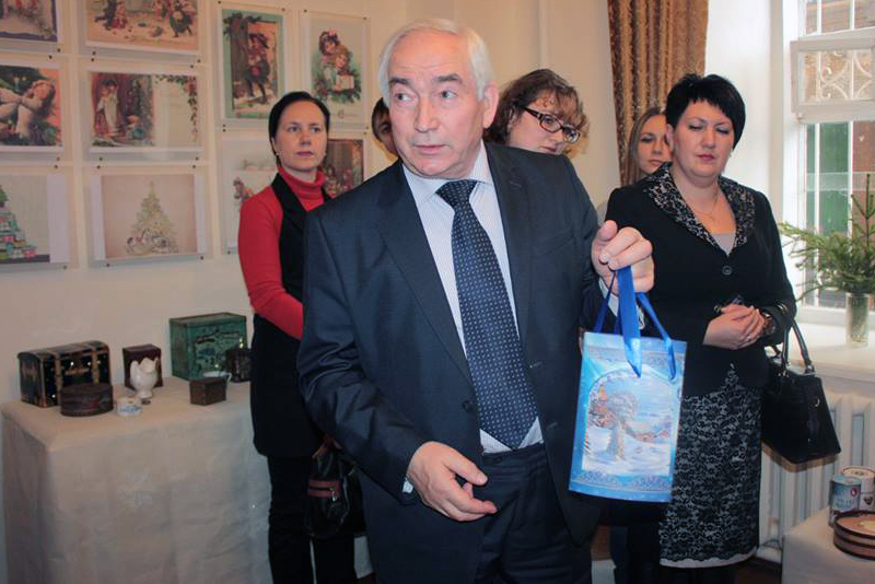 Владимир Васильевич Озеров